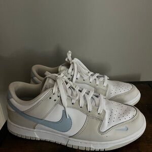 Nike Women's Sneakers White and Light Blue